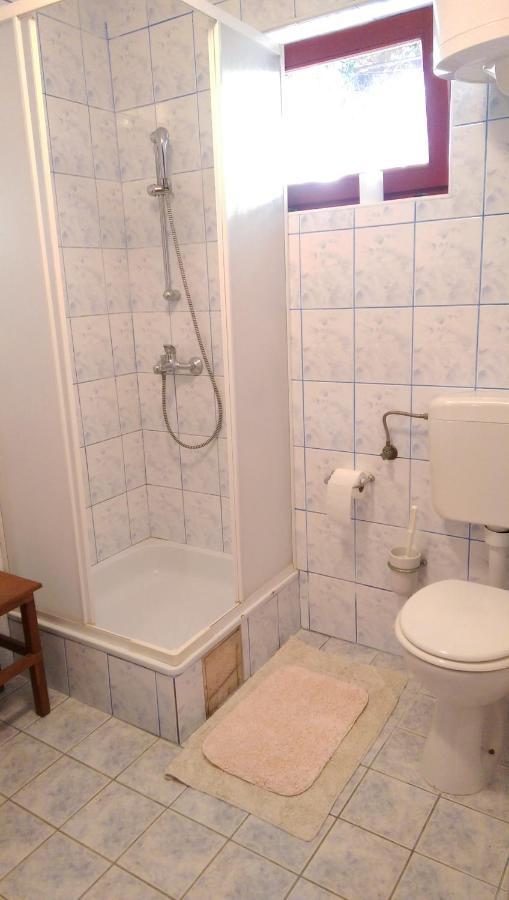 루카박 Apartman Knezevic 아파트 외부 사진