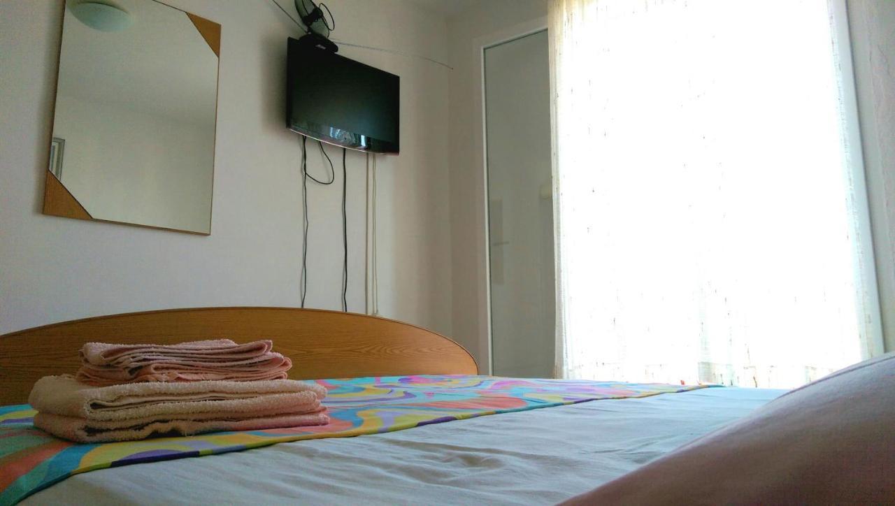 루카박 Apartman Knezevic 아파트 외부 사진
